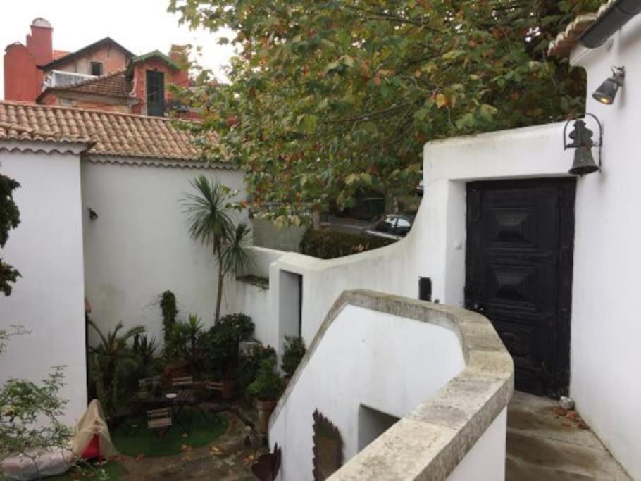 Tiny Smart Home, Private Garden & Outside Jacuzzi. Center Sintra! Extérieur photo